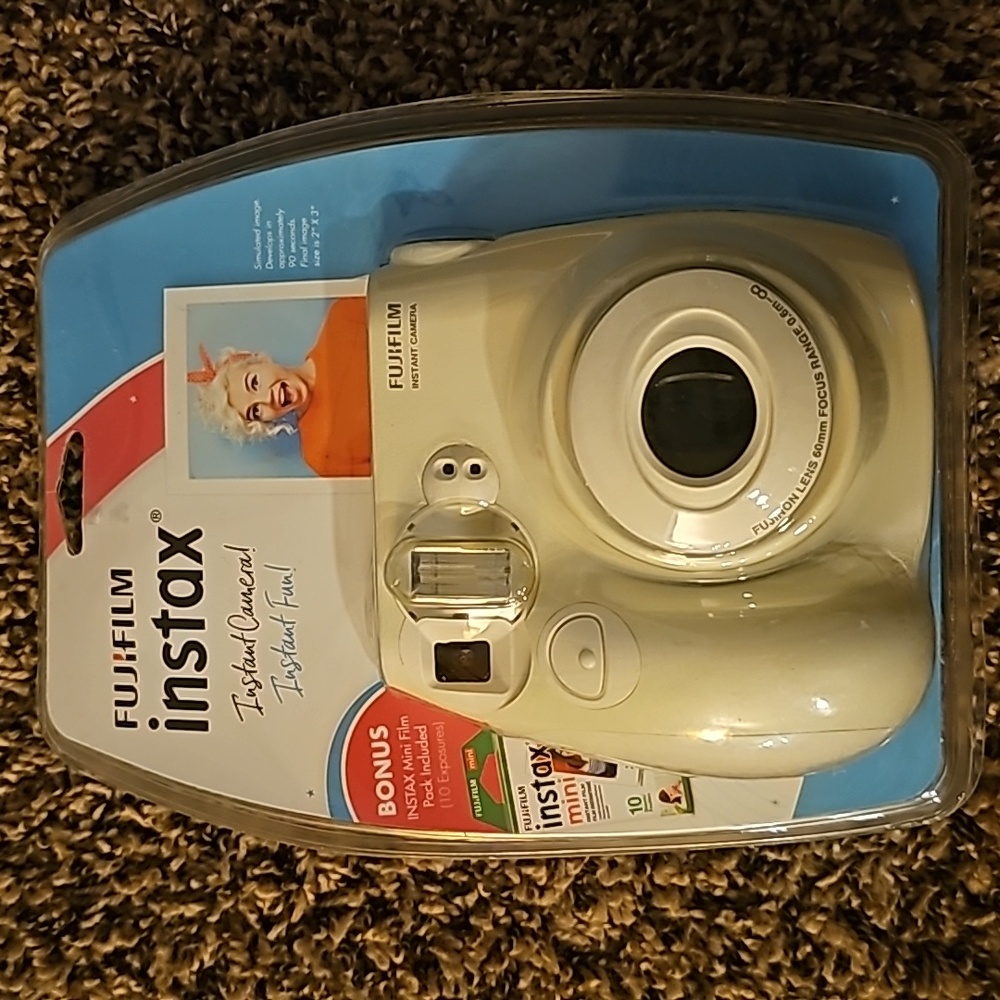 Fuji Instax Mini 7S Camera